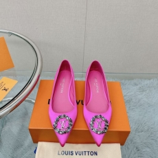 Louis Vuitton Flat Shoes